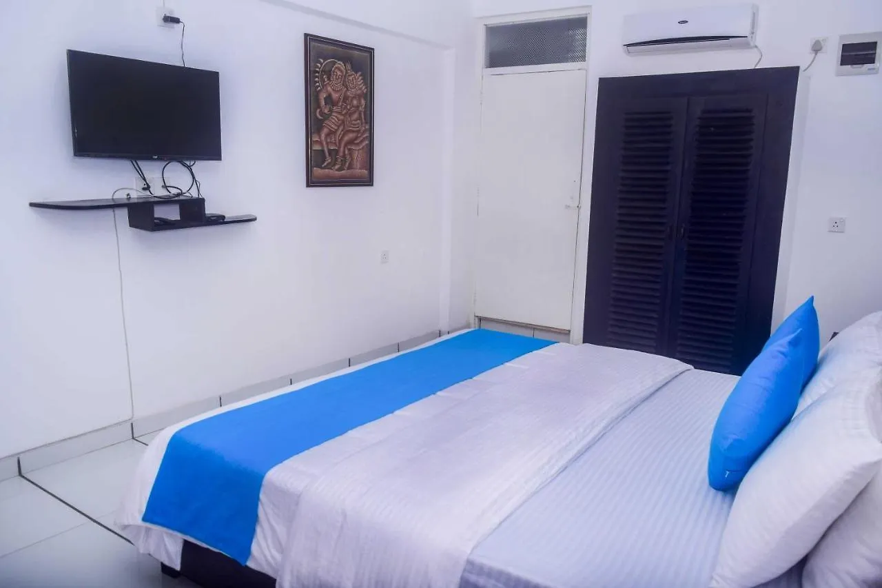 360 Beach Residence Negombo 2*,  Sri Lanka